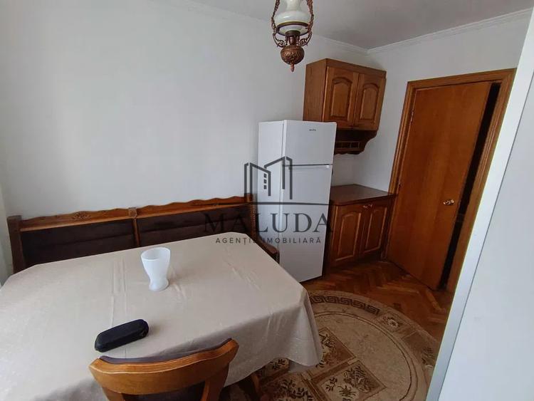 De închiriat | 3 camere cf. 1 decomandat | Gavana 3