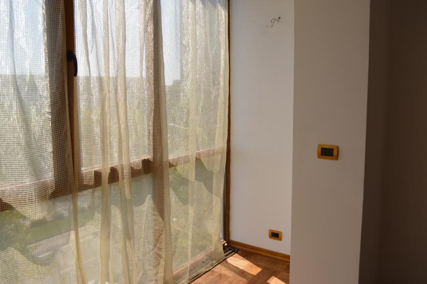 Apartament 2 camere modernizat Calea Bucuresti nr 101