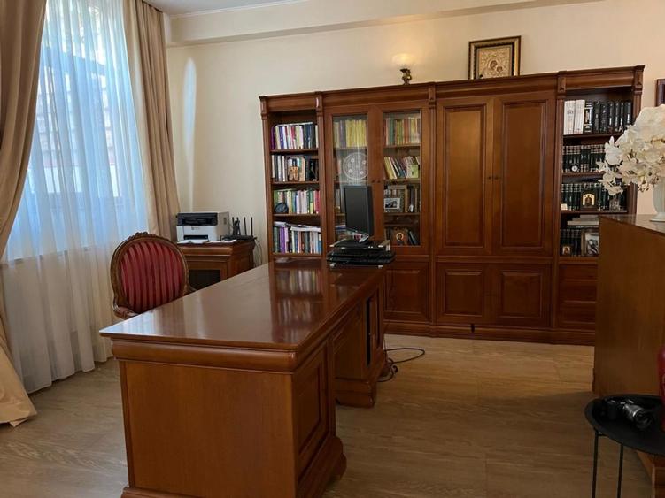 Vila eleganta cu 6 camere in apropierea Erou Iancu Nicolae