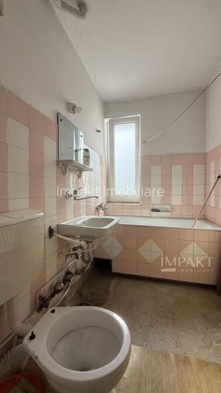 Apartament cu 2 camere decomandat in centrul orasului - 9