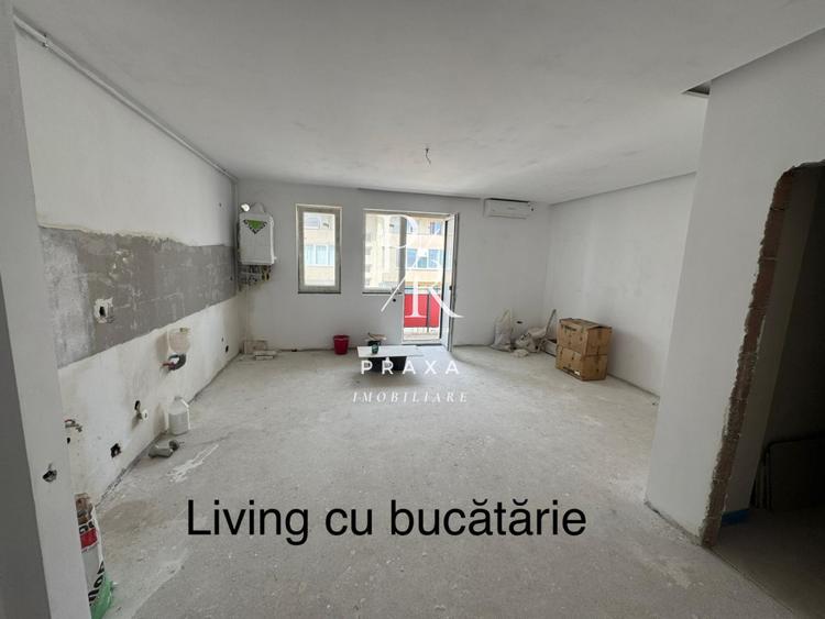 Apartament de vanzare 3 camere, 2 bai, parcare, etaj intermediar, zona Terra!
