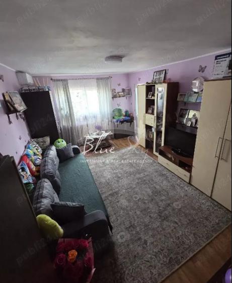 Dacia /Scoala 12 -Apartament 2 cam dec , gaze la usa