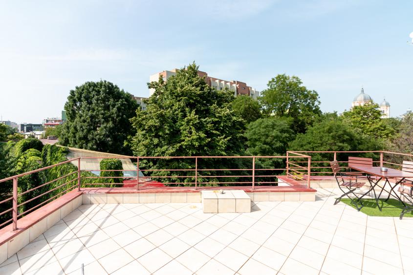 Com0%| Cladire multifunctionala Unirii– Hotel Piri | 9 studiouri independente