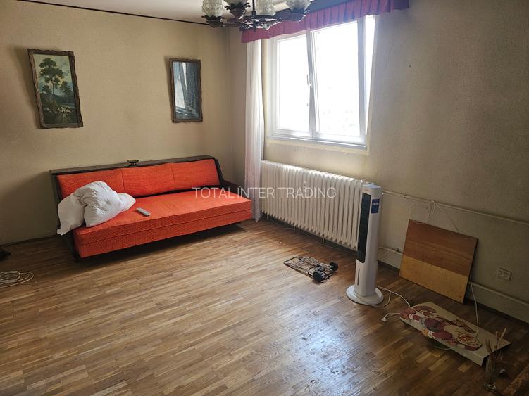 Bucur Obor - 7/10 - bloc mixt 1974, reabilitat, decomandata, balcon, 64900 € - 2