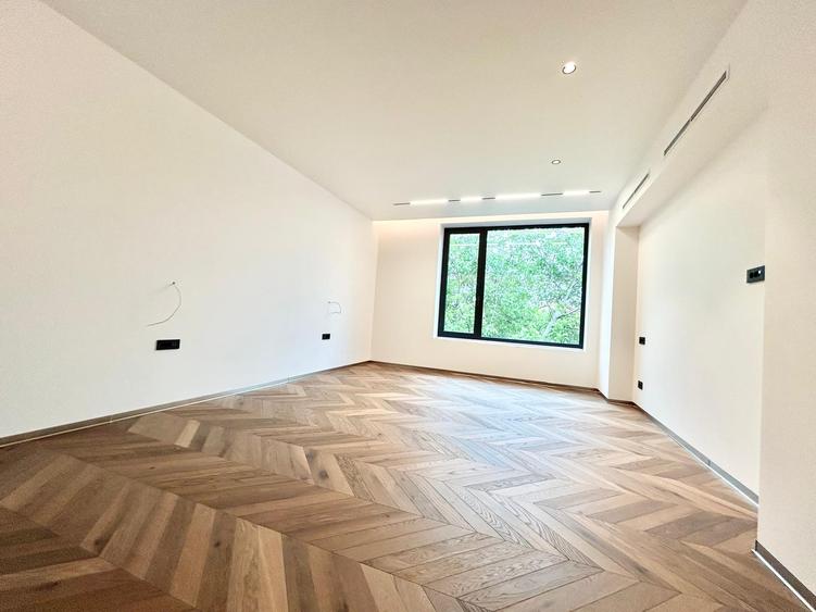 Pipera - Iancu Nicolae - Rezidential - Vila moderna - teren 709 mp - garaj - LUX