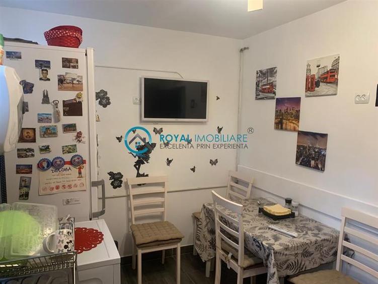 Royal Imobiliare - Vanzare Casa D+P+M, Ultracentral
