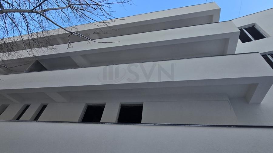 REA1026950 Apartament lux 4 camere - 156 mp utili  - an 2026