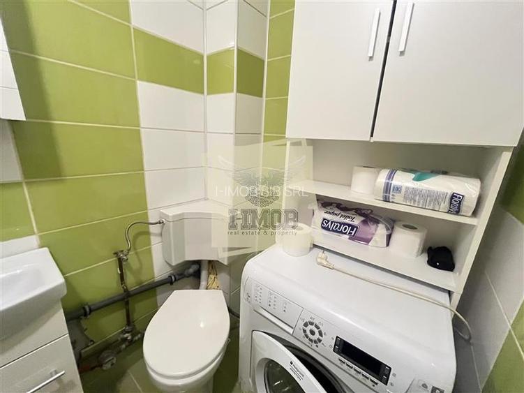 Apartament 3 camere 2 bai balcon si pivnita zona Terezian