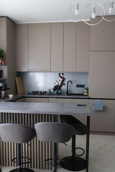 Apartament 3 camere de vânzare