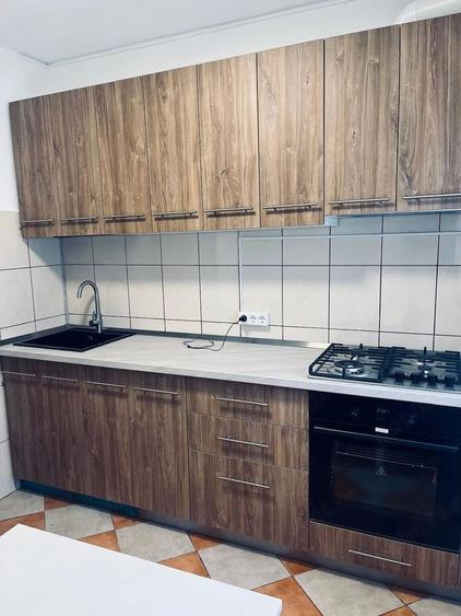 Închiriere Apartament cu 3 camere, 2 băi, 3 AC, 3 min metrou Dristor, etaj 2 ✨