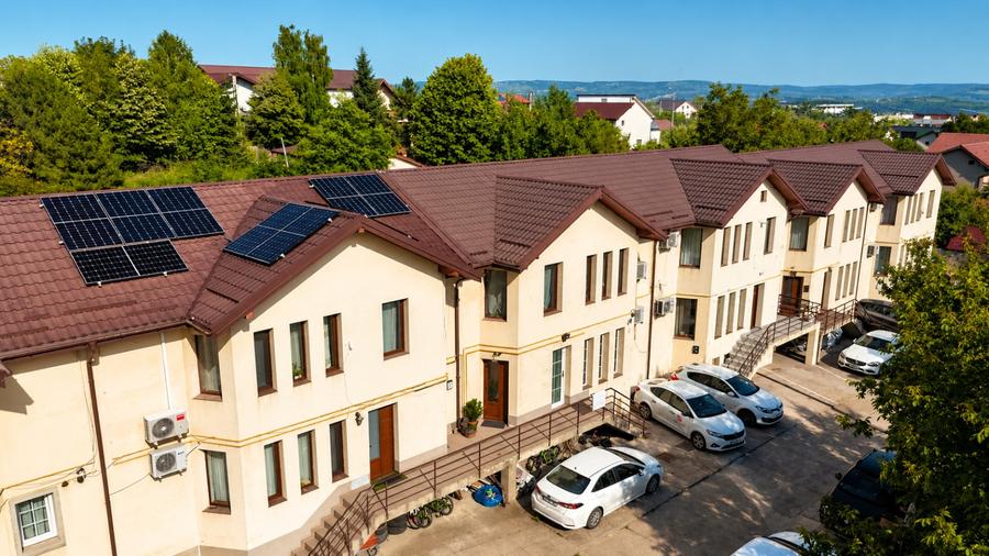 APARTAMENT 2 CAMERE MOBILAT SI UITILAT MIROSLAVA FAMILY MARKET