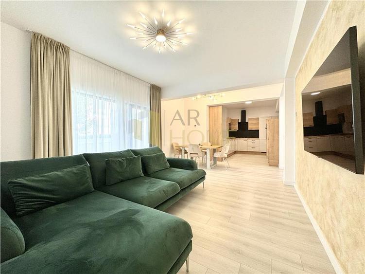 Casa 4 camere de lux, panouri fotovoltaice, MRS Country Ploiesti