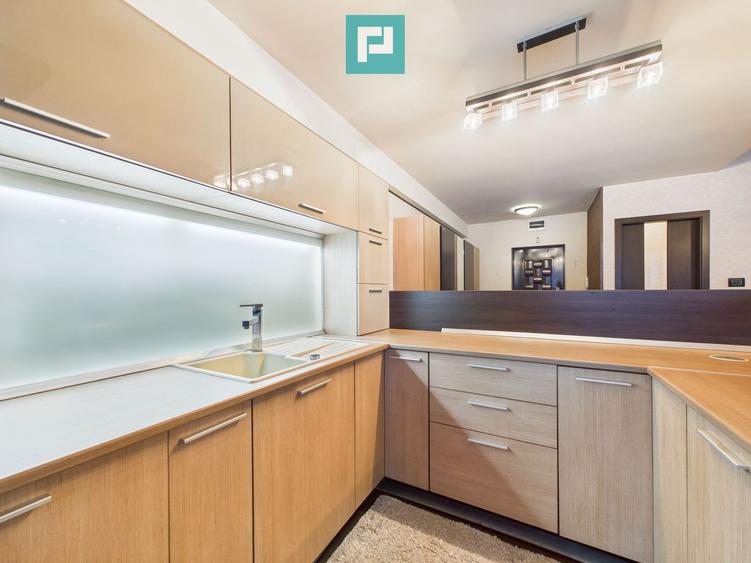 Penthouse 3 camere cu scară interioară ARED UTA