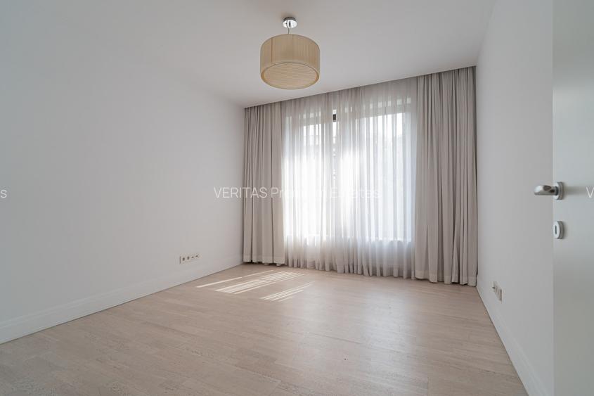 Viila for sale in Oxford Gardens, private pool & park, close by American School - 27