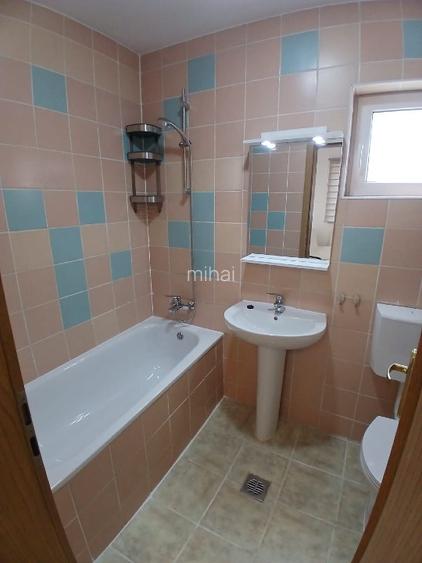 Otopeni, Odai. Proprietar, inchiriez casa individuala, 2 locuri parcare, Curte - 5