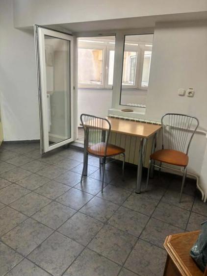 Bulevardul Unirii -Zepter apartament 3 camere de inchiriat stradal