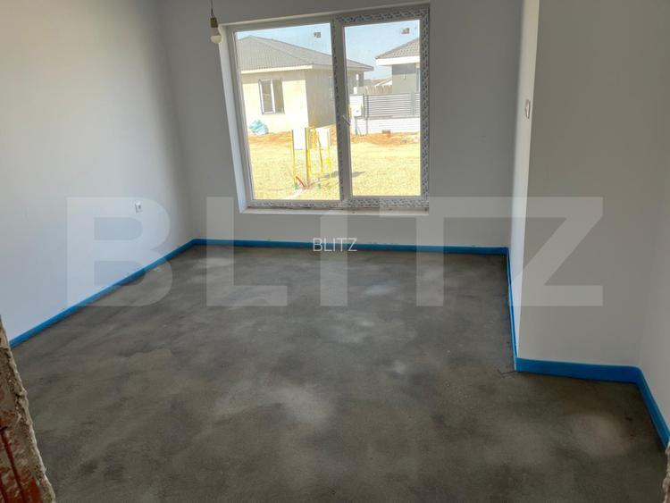 Vand casa individuala Santandrei cu gard de imprejmuire din placi de beton - 14