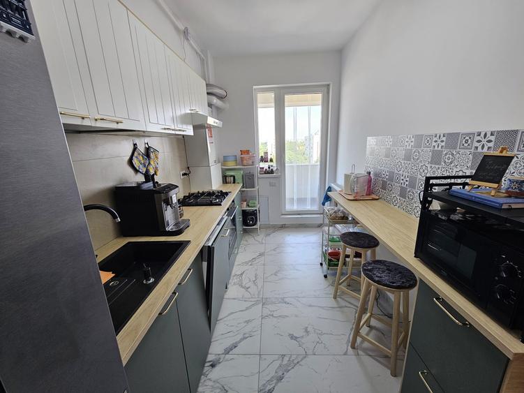 Apartament Odei - Priveliste Panoramica ( mobilat si utilat + parcare )