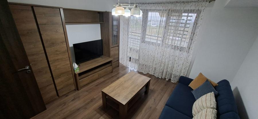 Bloc 2016 zona Unirii (Pod Serbanesti) - 2 camere decomandat mobilat si utilat