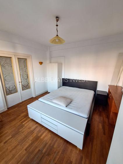 Vinzare apartament renovat cu design italian in  Piata Romana - 8
