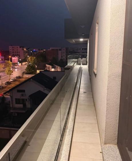 NEW! 4 Camere  SUPERB, 110 mp, PARCARE - Sisesti!
