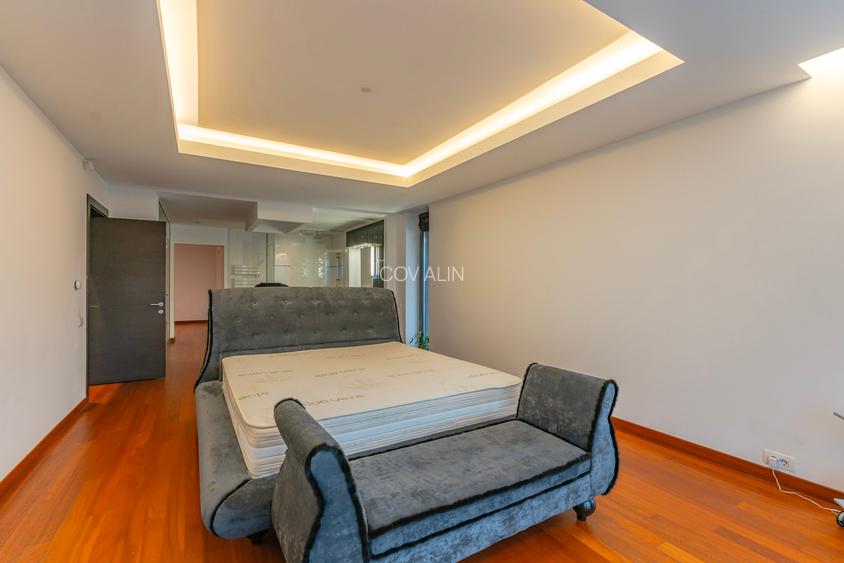 Proprietate unica tip vila, ultra central, S+P+2E, lift, priveliste peisagistica - 34