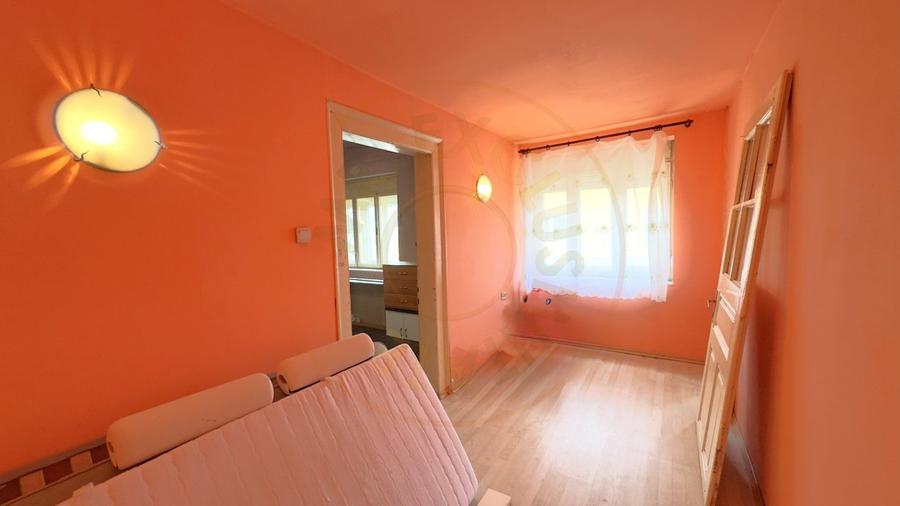 Casa 4 camere cu Teren 615 mp - Str. Marasesti Nr.62 - Carei