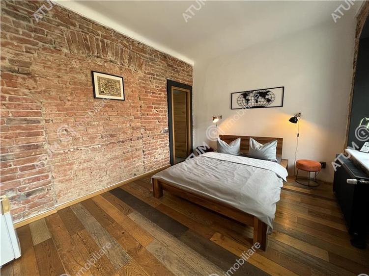 Doua studiouri renovate la etajul 1 zona Centrala/Pietonala din Sibiu