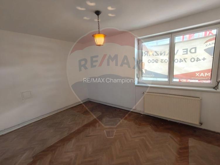 Comision 0%| 2 camere | Zona AFI | Oportunitate investiție | - 15