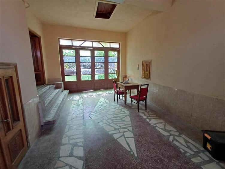 Moldova Noua, Casa Spatioasa Cu Curte, Langa Dunare, 360 Mp. Construiti, Mobilat