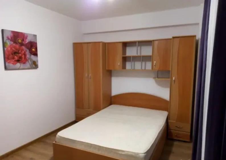 Apartament 2 camere, DECOMANDAT, zona Tatarasi