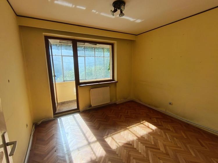 Apartament 4 camere, 80 mp, cartier Săsar
