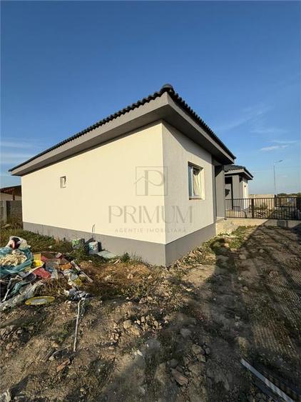 Duplex pe parter - posibilitate alegere finisaje - zona buna