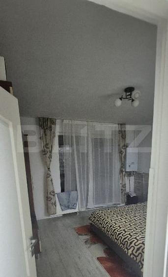 Apartament cu 3 camere, zona Porii