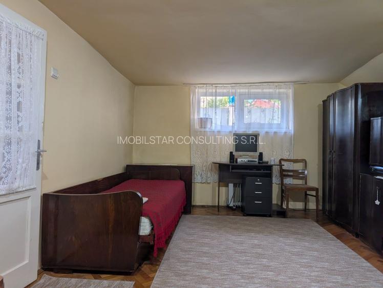 De vanzare casa in curte comuna - Zona Papiu - 6