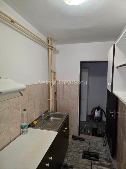 Persoană fizică închiriez apartament cu o cameră