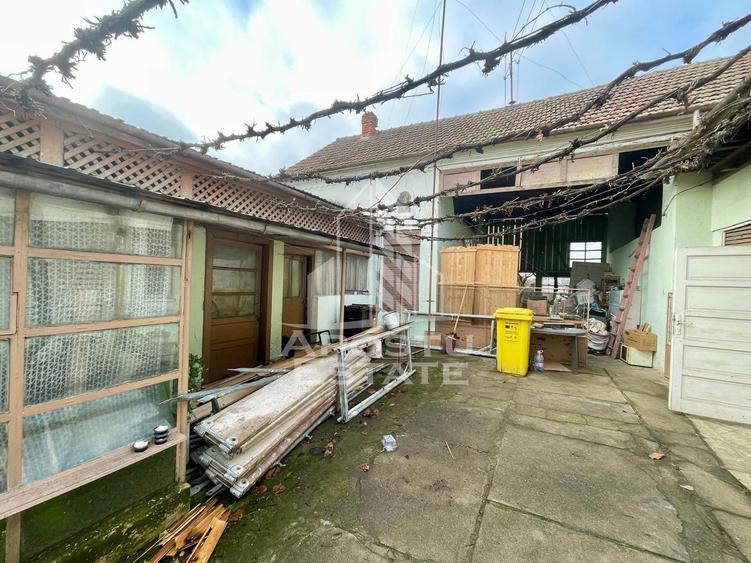 Casa 4 camere, anexe, teren generos zona Aradul Nou Cl. Timisorii