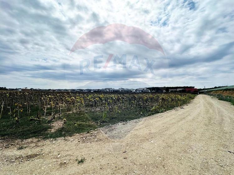 Teren 14.863mp, deschidere 42mp, acces 3 laturi - Ciorogarla, langa A0