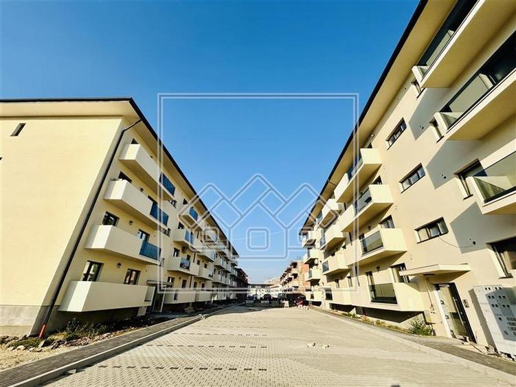 Apart. 3 camere si balcon, 61.2mp utili, predare la alb, Doamna Stanca