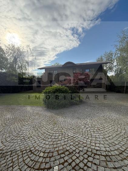Casa exclusivista 310mp, teren 900mp, zona Faget