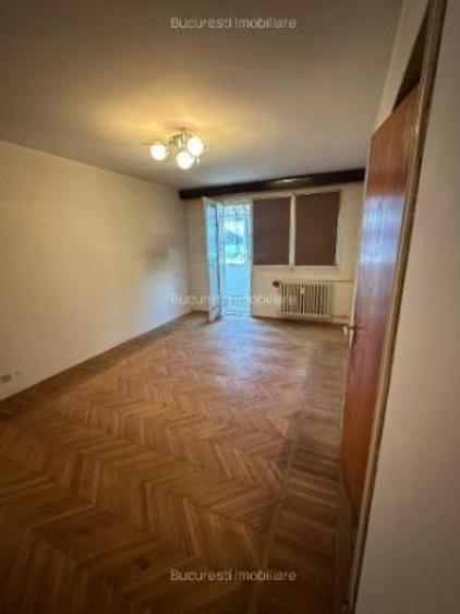 Titan,PARC Liviu Rebreanu Metrou,parter/4 + balcon,DECOMANDAT,spatios