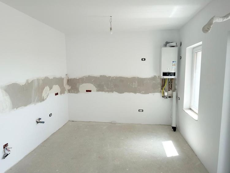 Comision 0-Apartament 3 camere - 135000 euro, TVA si parcare incluse!