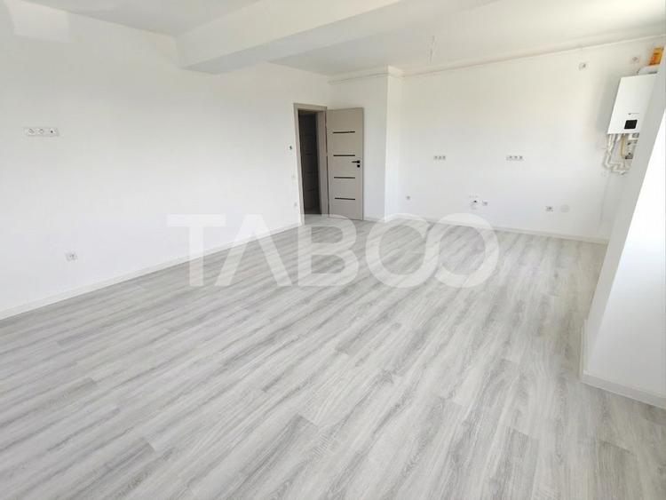 Apartament la cheie - intabulat - 3 camere 2 bai parcare - comision 0