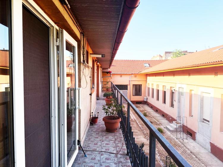 Apartament 3 camere, centrala proprie – Piața Catedralei