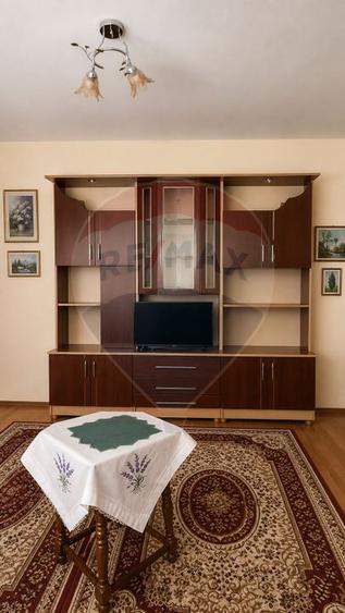 Apartament cu 2 camere de vânzare în zona Central