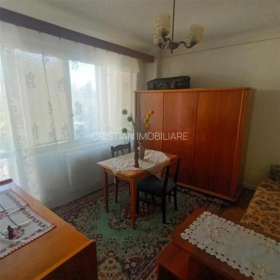 Ap. 2 camere, conf 1, Hristo Botev , et 3 - 3