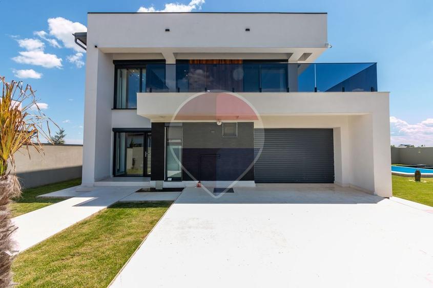 Vila premium cu piscina Balotesti | Teren 800 mp