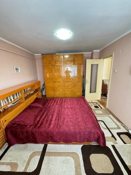 Apartament 3 camere de vanzare, ULTRACENTRAL, str. Marasesti, Bacau