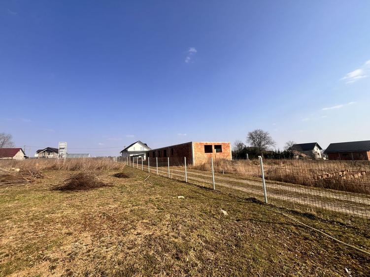 Teren Intravilan de Vânzare 40Ari | Suceava/Salcea  I 4950Euro/Ar +TVA