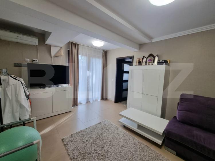 Apartament de vanzare, cu 3 Camere, semidecomandat, 120mp, Tudor Vladimirescu